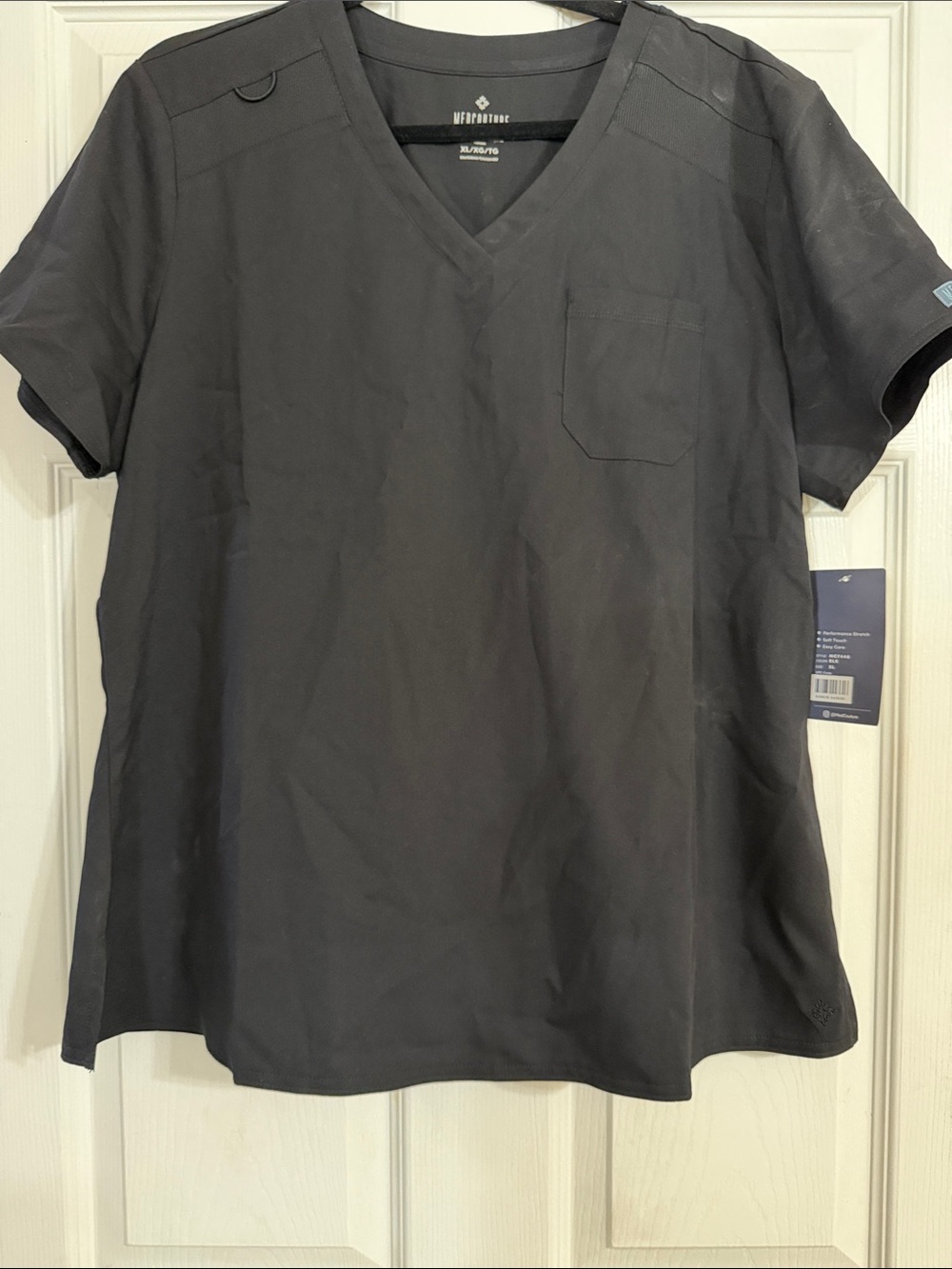 MedCouture Touch V-Neck Scrub Top Women’s XL